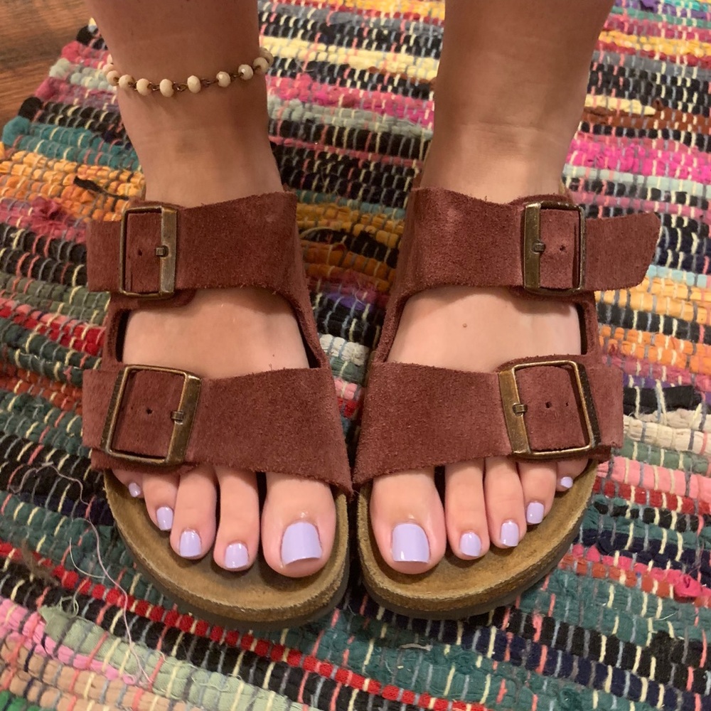 Maroon Birkenstock 37